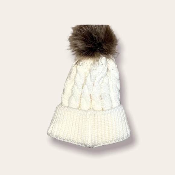 Chunky White Knit Pom Pom Beanie Winter Cozy Core - New - Picture 2 of 2